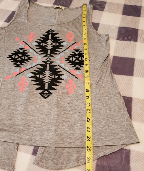 Love J Southwest Split Back Tank - Picture 4 of 5